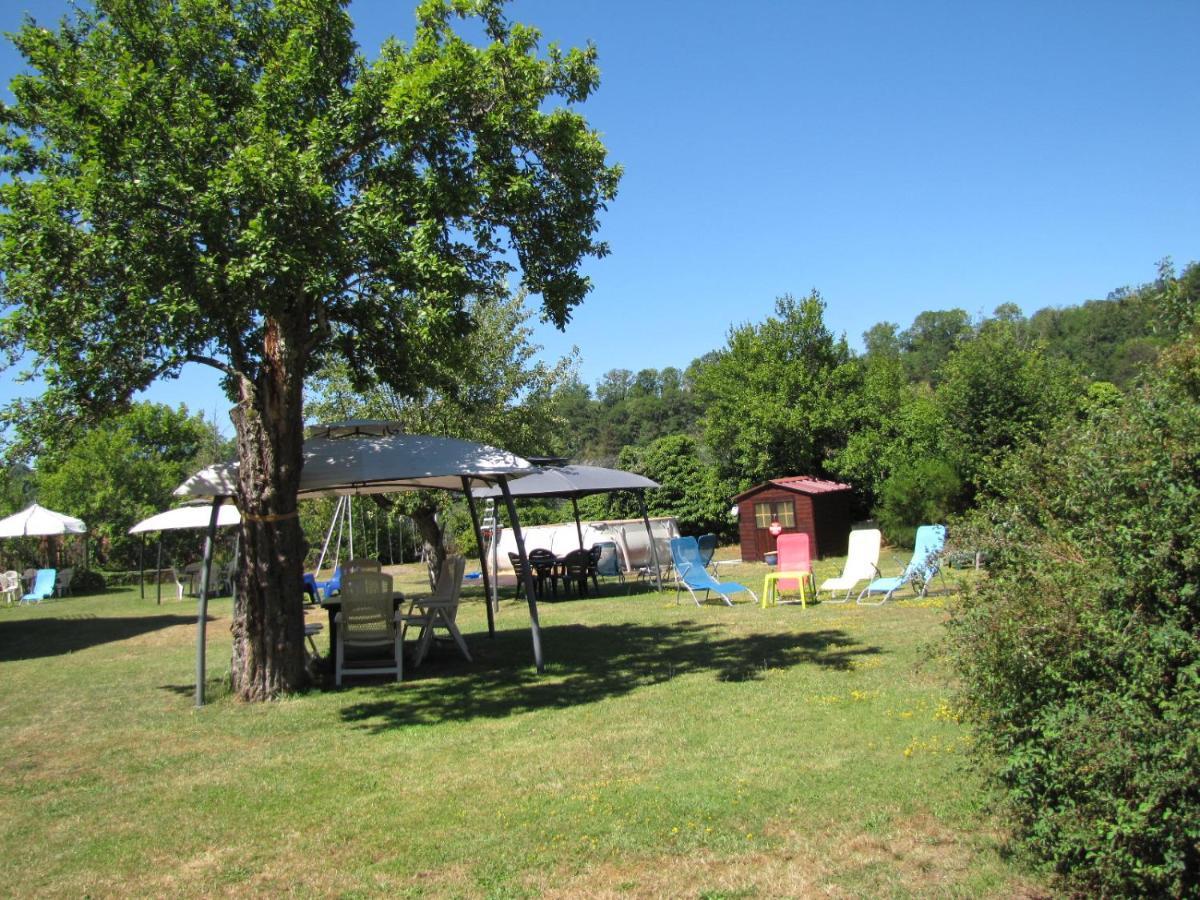 Leclosdipontine L'Ecole Des Demoiselles Pontgibaud Exterior photo